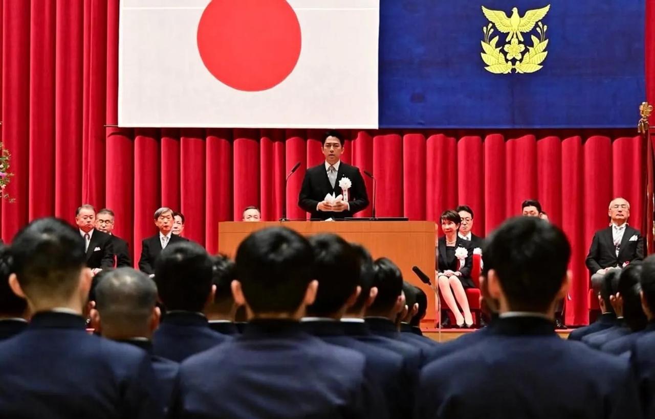 日本参议院表决通过《防卫省设置法》修正案，明确将宇宙列为新行动领域，并决定将航空