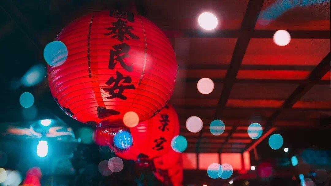 唐朝咋过元宵节？ #元宵# ※放夜3天唐朝的首都长安，实施宵禁。但是在元宵节前后