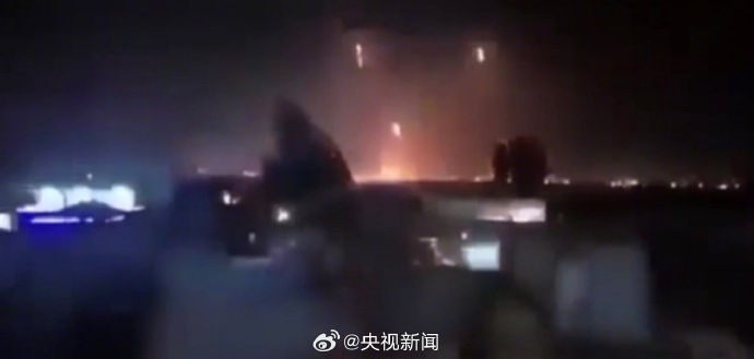 【#伊朗称击中了美空军基地大楼#】总台记者获悉，当地时间3月3日，伊朗革命卫队在