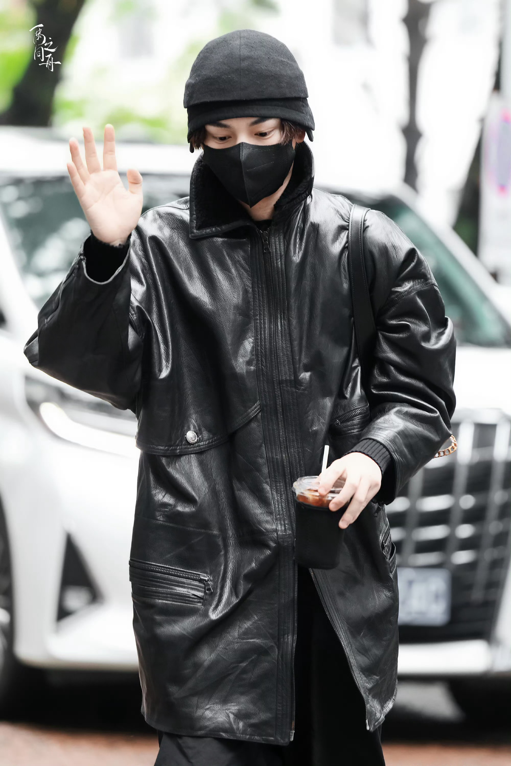 丁禹兮全黑look上班 丁禹兮今日份上班全黑look酷黑时尚！依旧帅气每天都走在