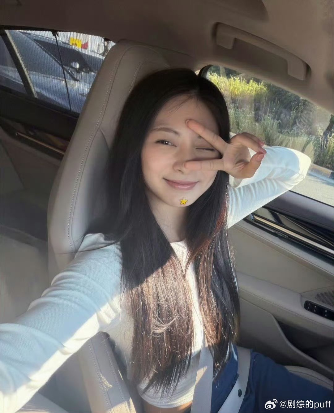 周子瑜生日礼物给自己送了台保时捷周子瑜生日给自己买了台保时捷 生日顶配礼物！周子
