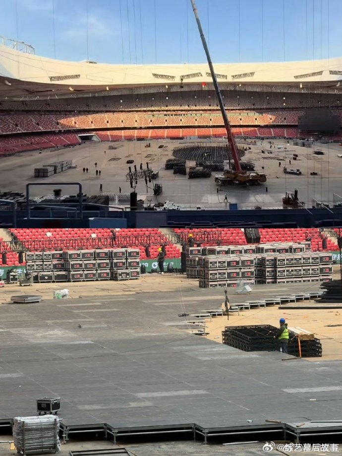 张杰在鸟巢搞上装修了 杰哥这哪是开演唱会，简直是进场搞大型装修！舞台、灯光、屏幕