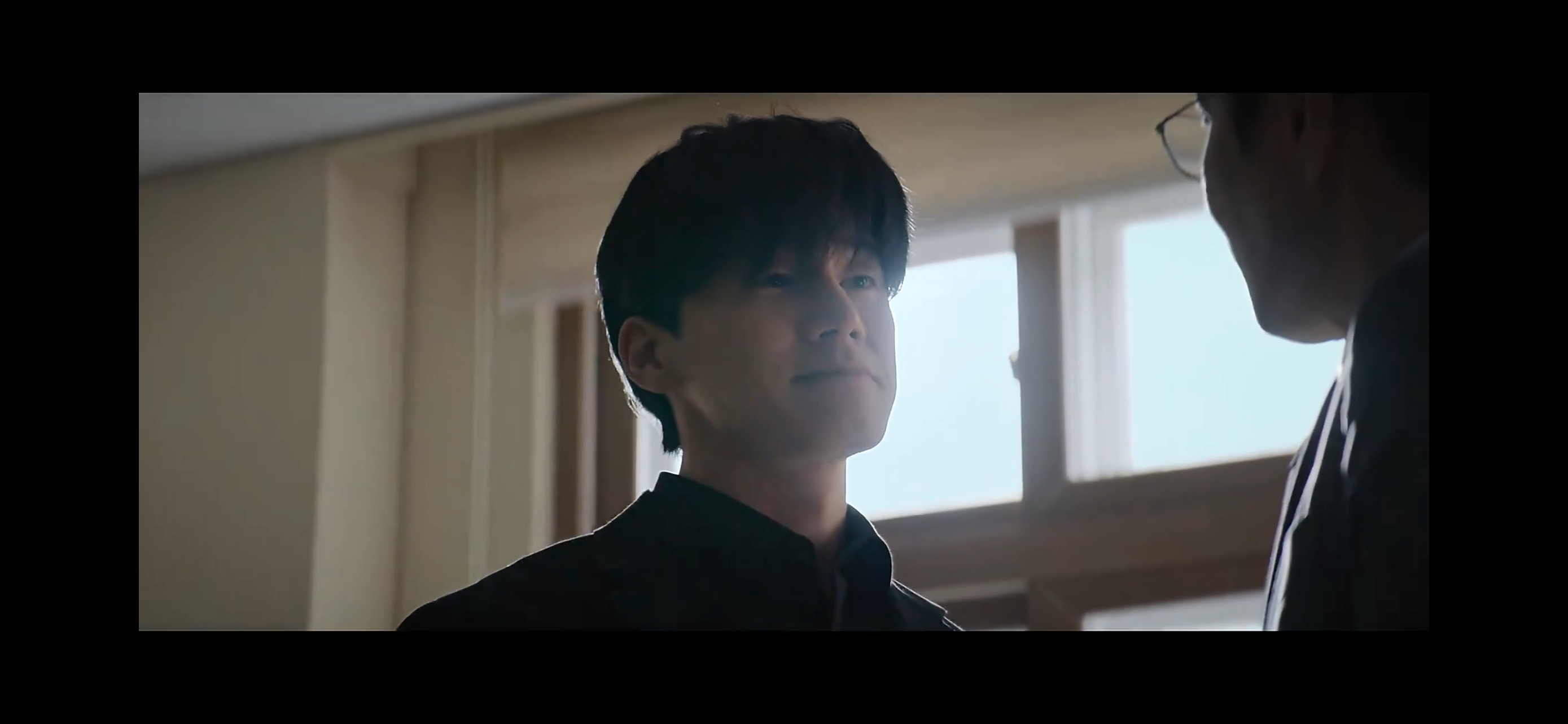 『铁拳教育』看完，爽！！！好久没看这么爽的了！好棒的漫改！！！这放小时候的港剧来