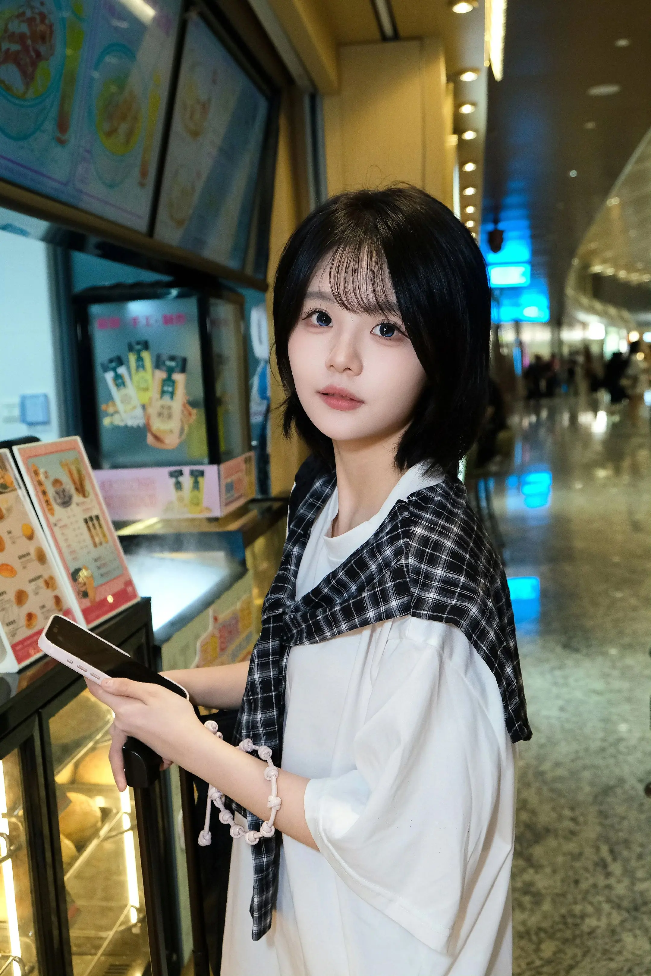 黄宣绮 短发清爽
