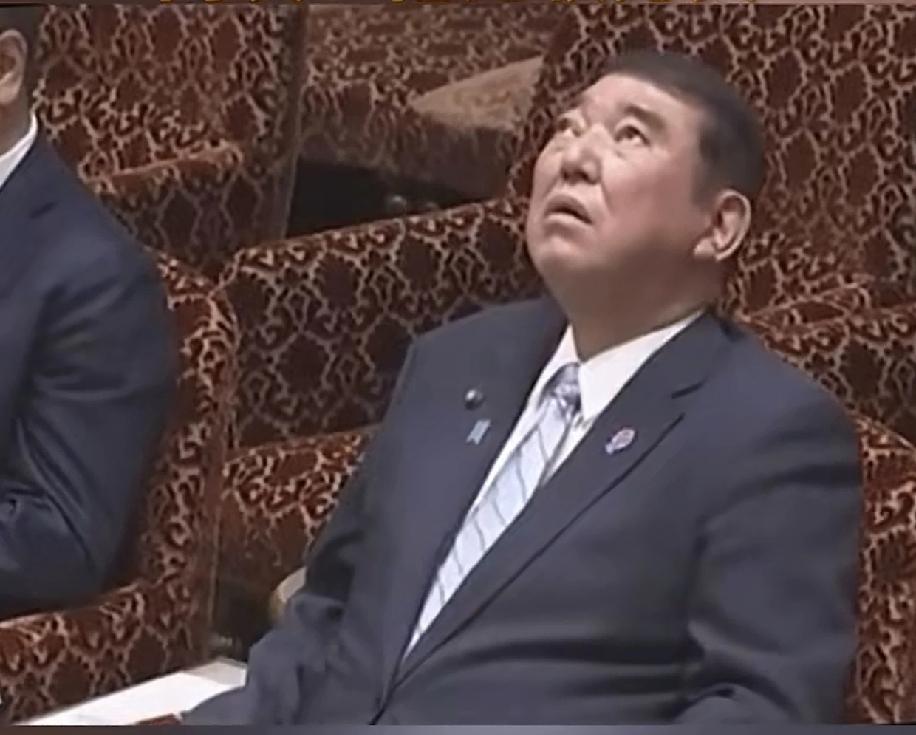 石破茂终于躺板板了，老美该高兴了，日本选了高市早苗这位号称日本第一位女首相，欧洲