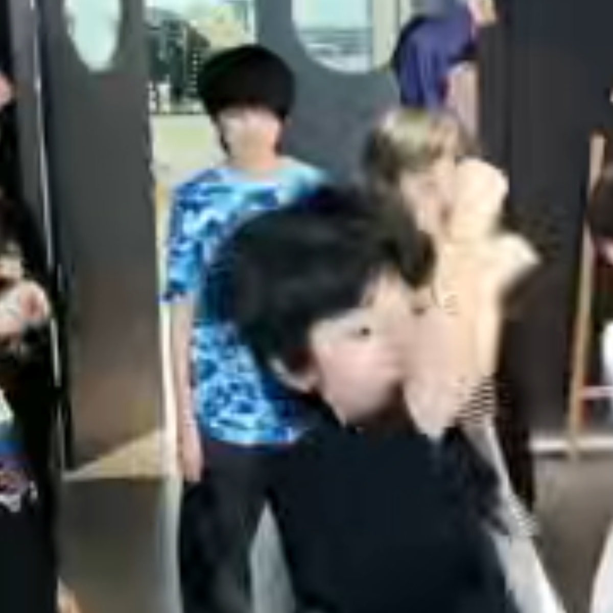 怎么来了一只奶龙