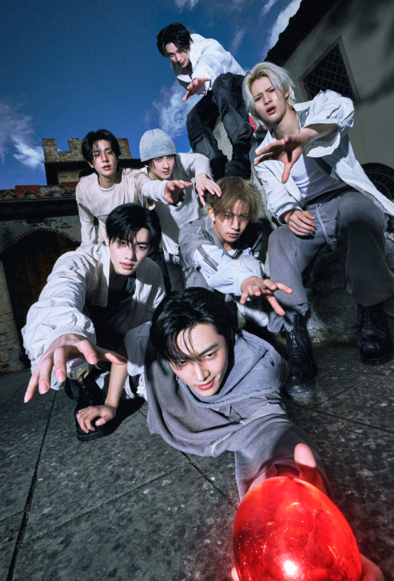 【Theqoo】超绝的ENHYPEN in new concept photos