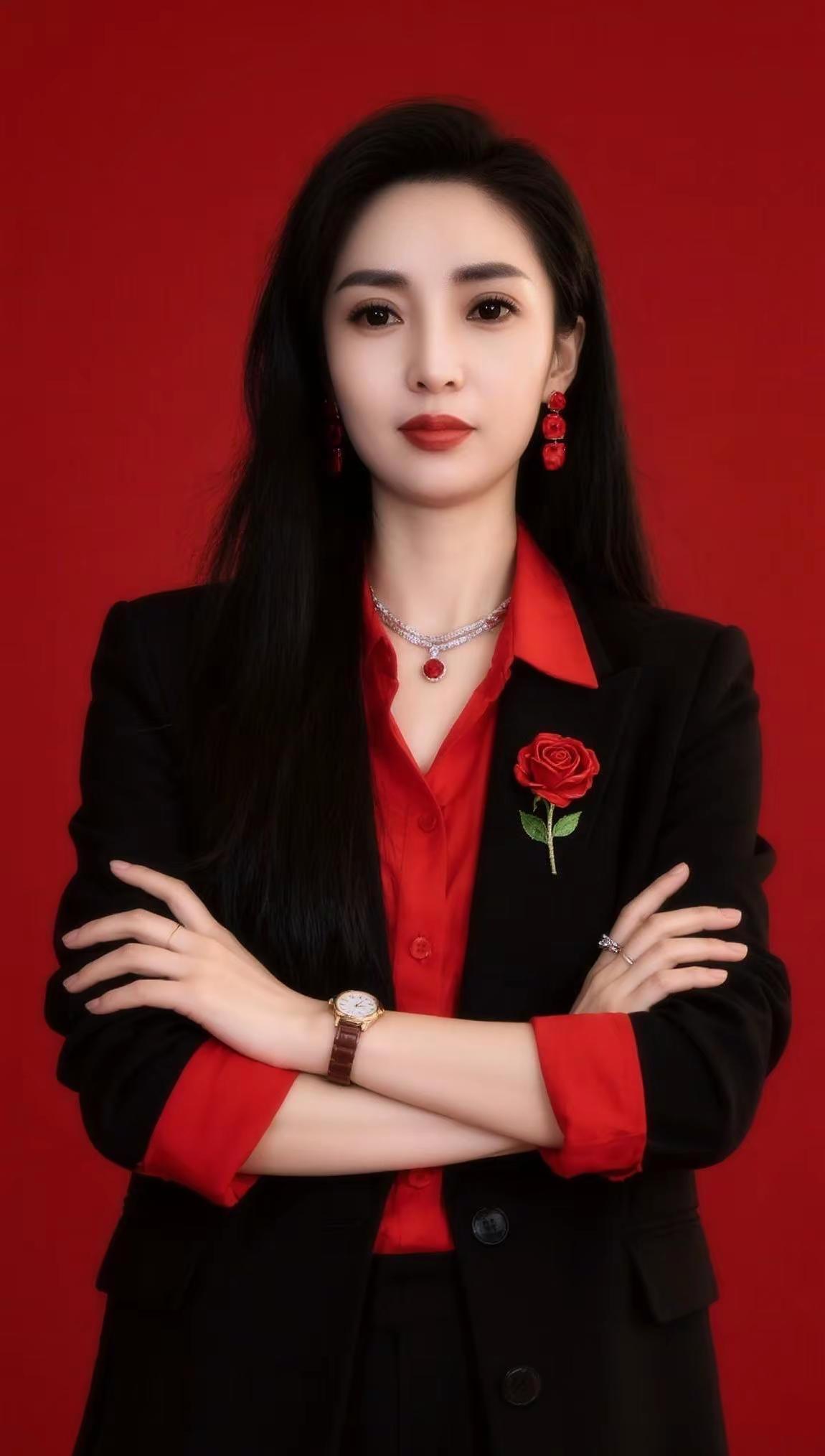 红红火火迎新年自拍姿势 最近的状态