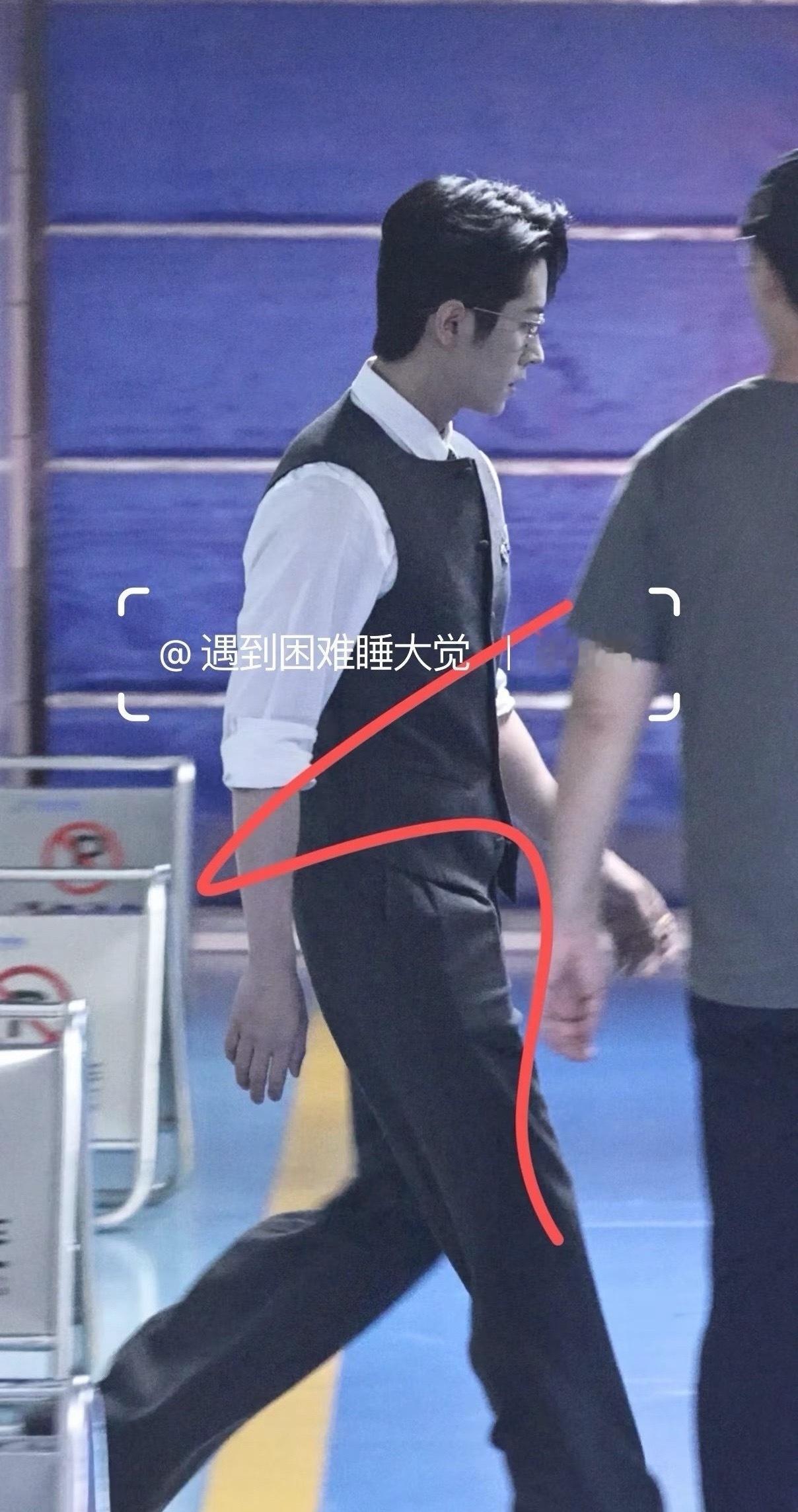 我靠我靠！眼镜 丞磊 ​​​