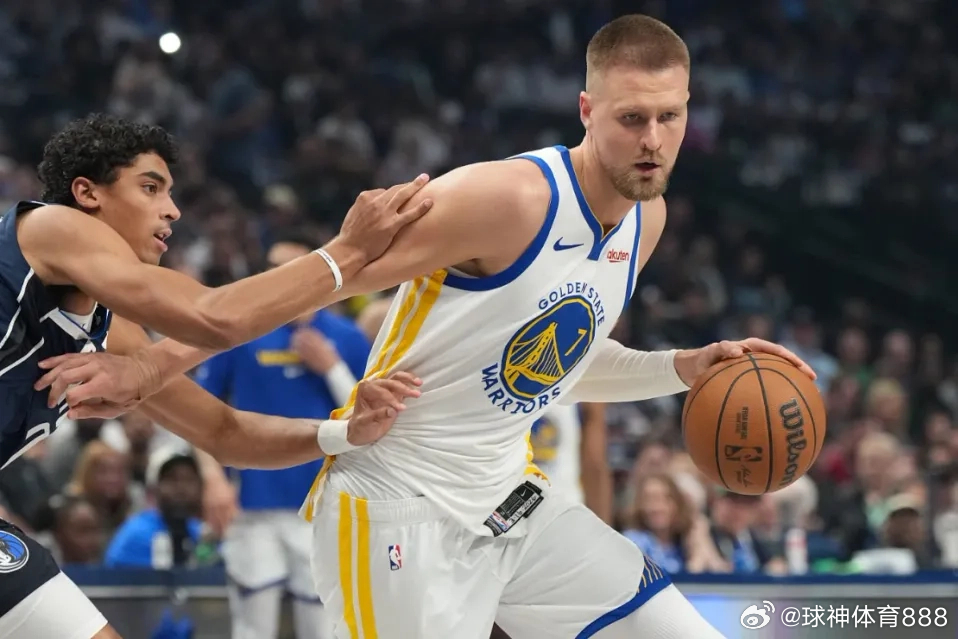 北京时间3月24日，NBA常规赛，勇士客场加时137-131击败独行侠。勇士迎来