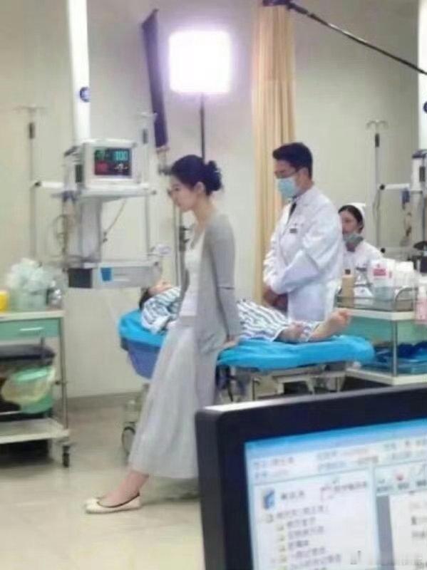 同样脱衣有熊为啥她能穿衣显瘦啊？ ​​​