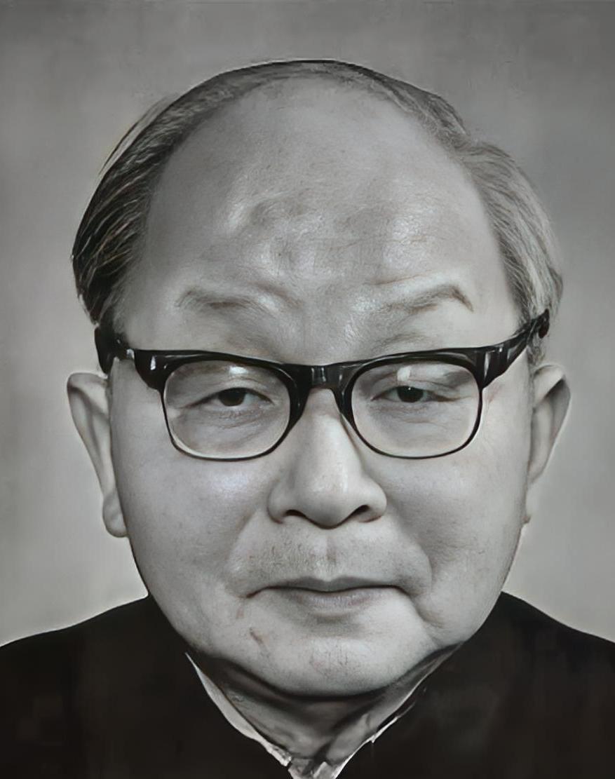 【神开头】  
他低调行事，却让“熊猫长剑”照亮了星空！今天，咱们就来聊聊这个用