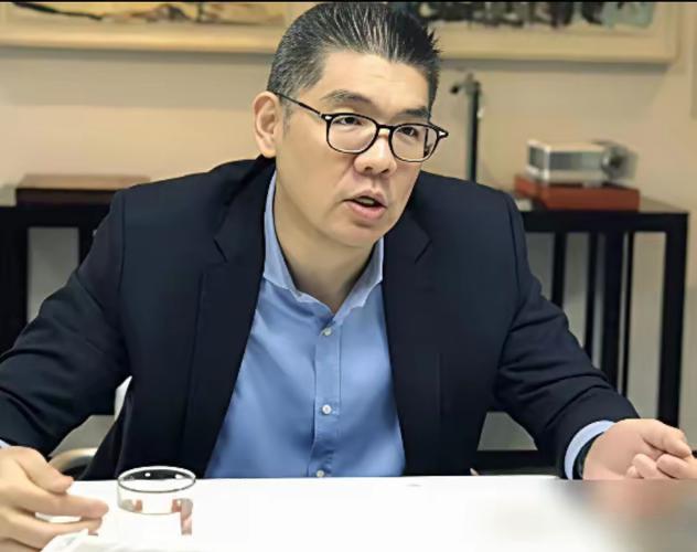 扎心！连战倾尽心血捧儿子，到头来竟给朱立伦打下手

随连战访大陆 连战儿子 连战
