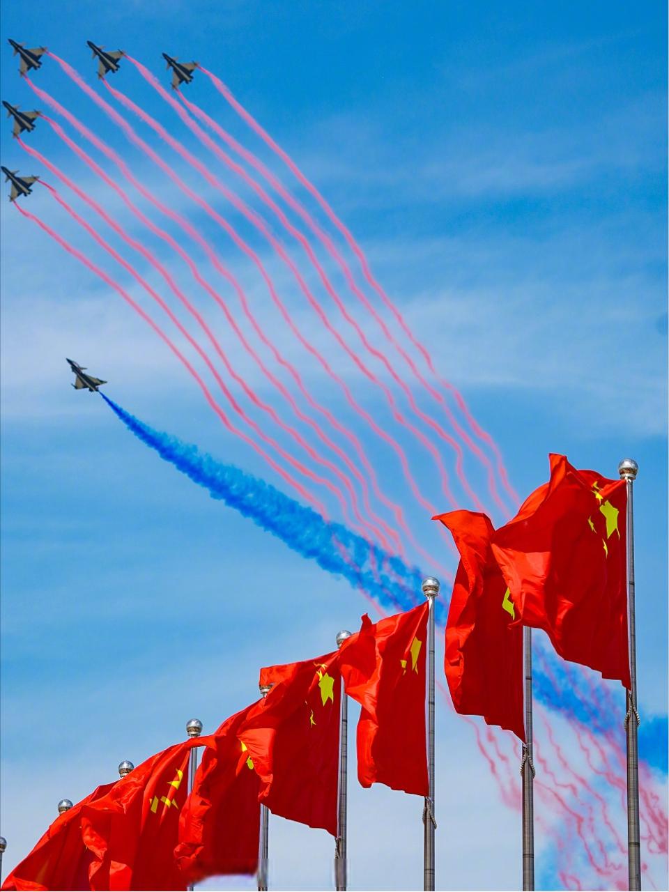 法媒不高兴了！法媒声称，中国在未发布通常的监管警告的情况下，悄然发射了长征十二号