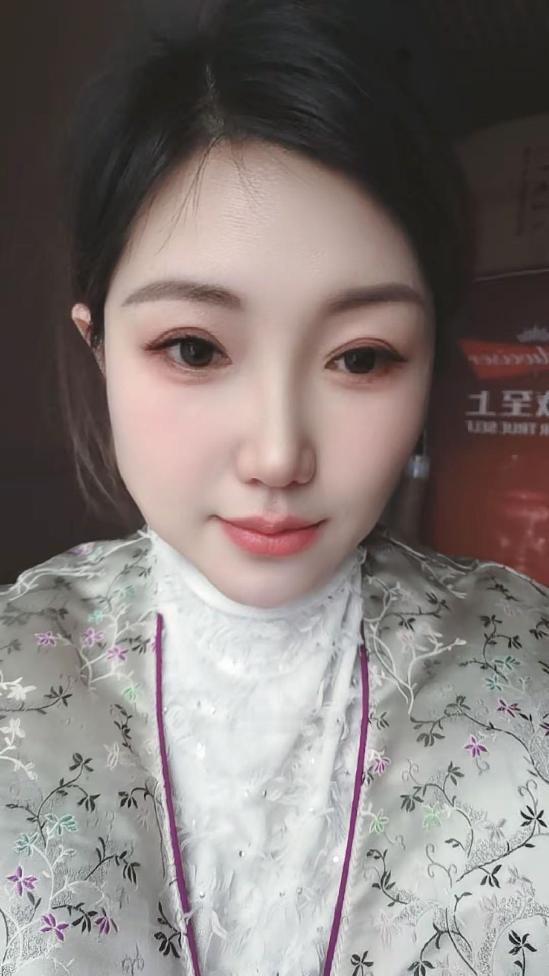 致敬了不起的她