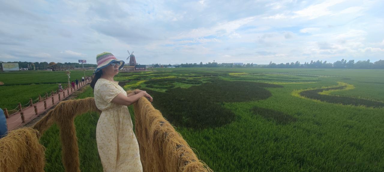 环国行摄第15天：佳木斯-东极广场。行驶489公里。
1.路线：佳木斯-富锦县-