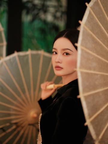 W年度光影盛典女明星目前出图🈶周也虞书欣林允李沁 ​​​