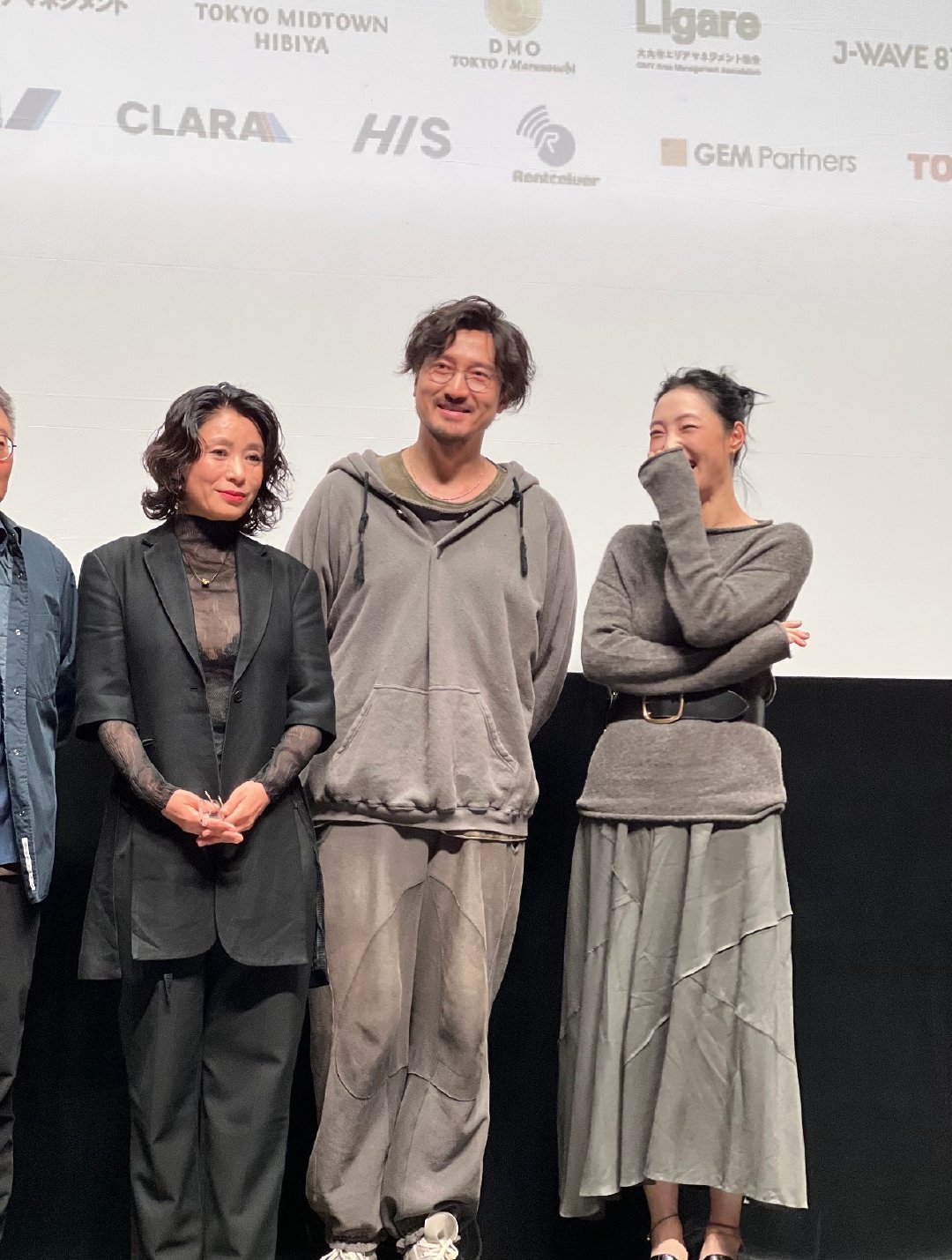 王传君东京电影节影帝目前关于奖项内幕都是🦟料，这就能煽动一帮人为了白百何打抱不