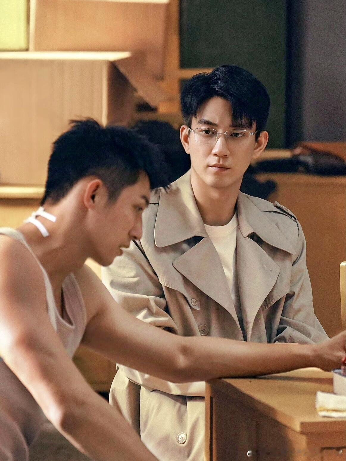 #黄景瑜天生下海圣体#黄景瑜爱男人最有魅力[笑cry]你怎么和谁都有cp感呀~郑
