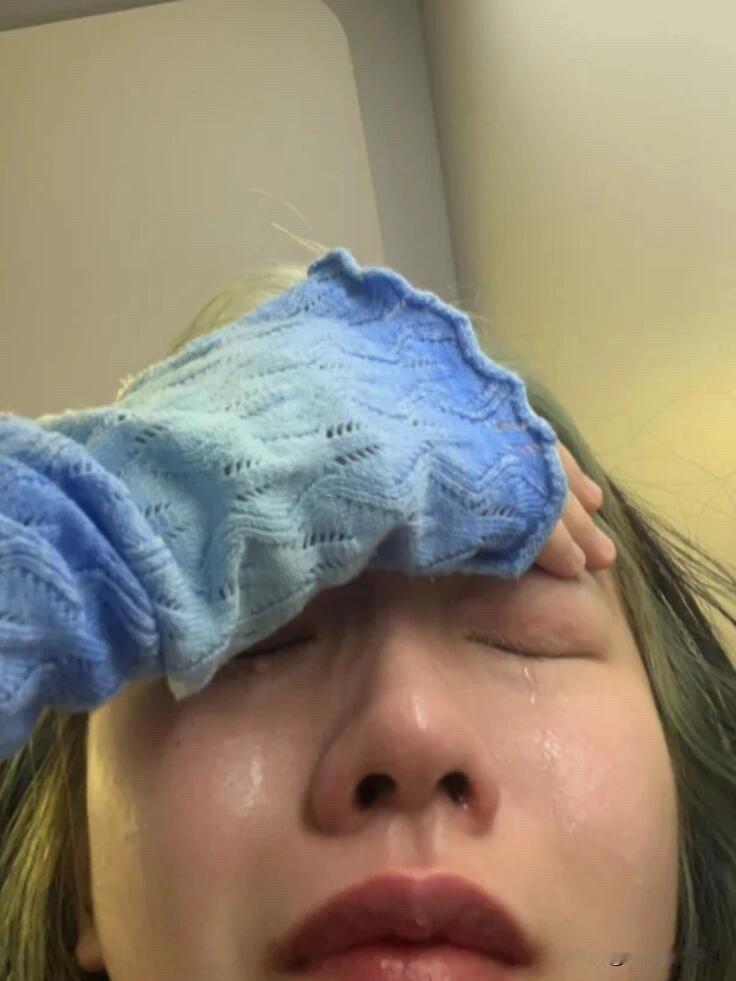 23岁确诊腰椎间盘突出，我的人生废了
今天去医院确诊腰突了。
太突然了一时无法接