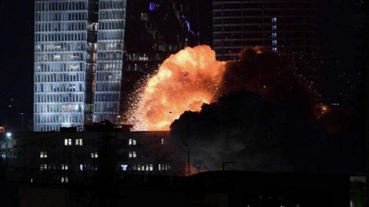 俄罗斯警告美国不要动伊朗，实际上就是告诉美国，即使在中东，也不再是美以可以指鹿为