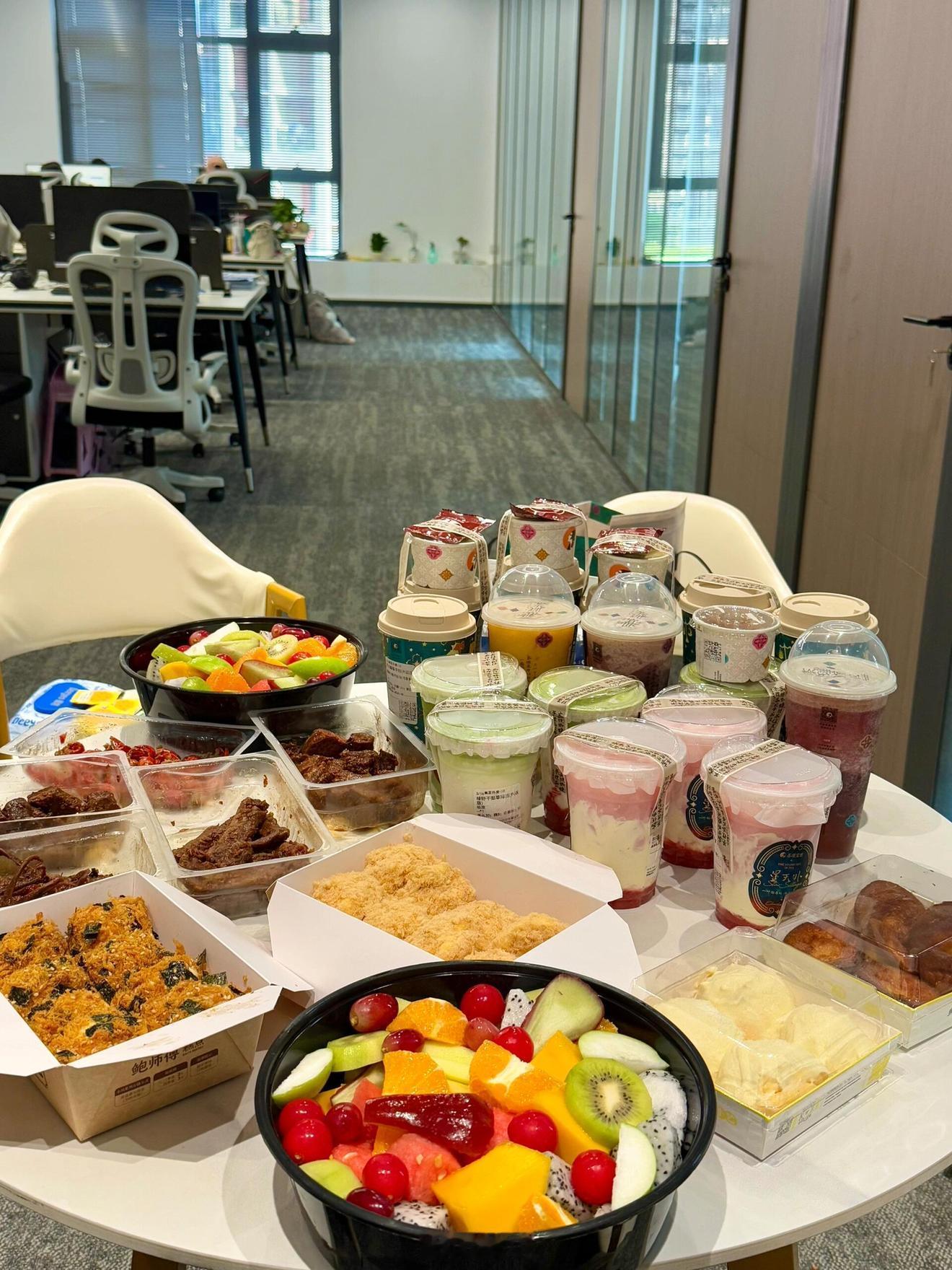 新年第一份免单是闪购给的过去一年，你辛苦了。那些熬夜加班的晚上、独自通勤的路，都