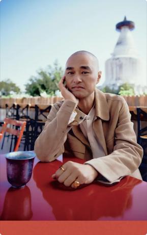 冯唐说：“如果一个人、一件事给我特别大的负能量，只要我试过一两次，我就不碰了，哪