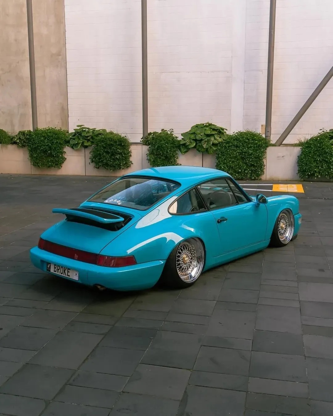 这到底是保时捷还是蒂芙尼呀？配色尊嘟好吸睛[爱慕] ​​​