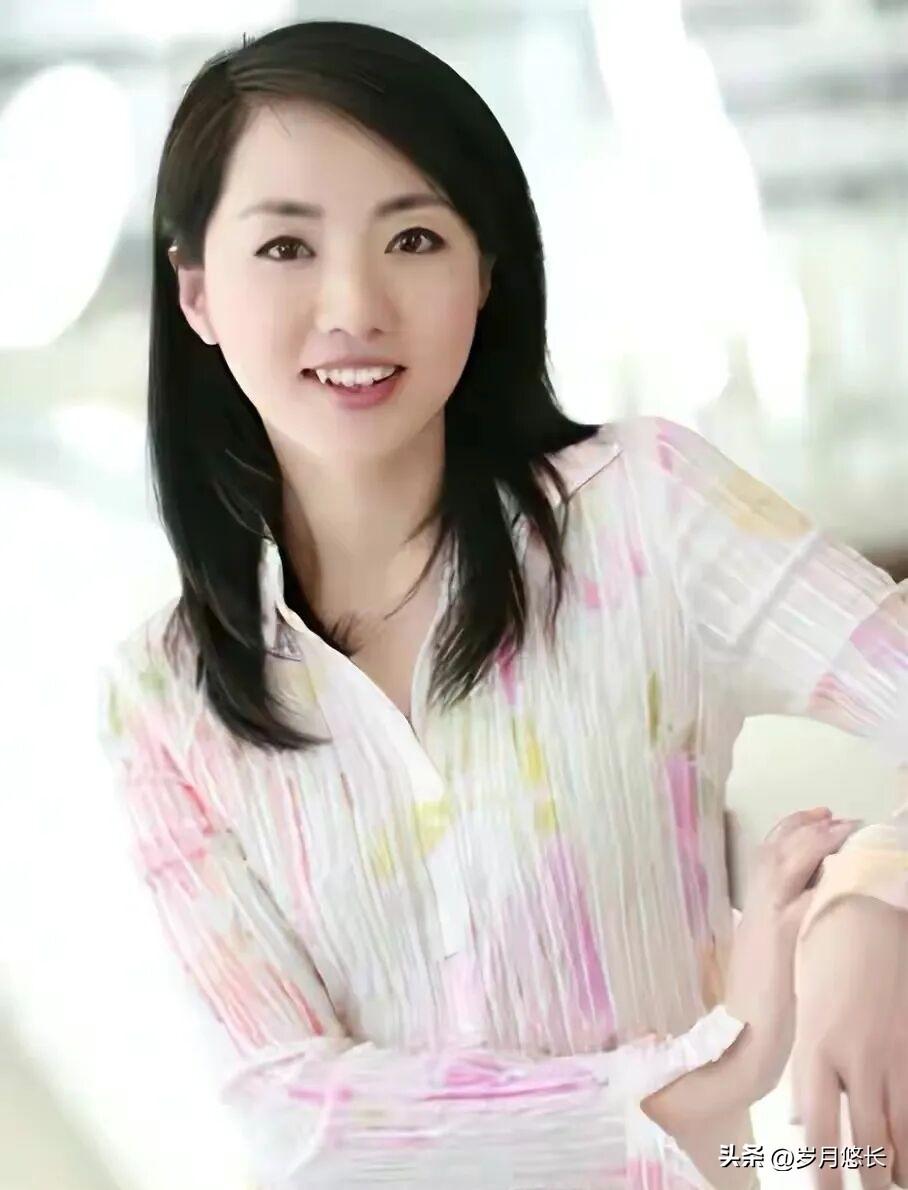 有一种强烈的直觉，
杨丹丁克15年这事儿，
讨论重点要变：不是“该不该丁克”，而