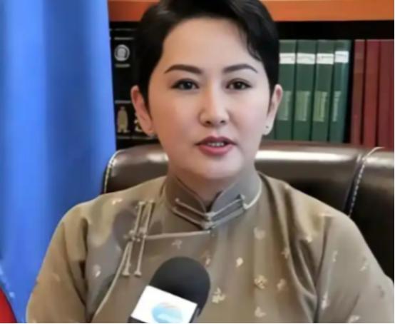 蒙古国可能认清了现实，现在蒙古国可能意识到，如果离开中俄两个大国，那蒙古国以后可