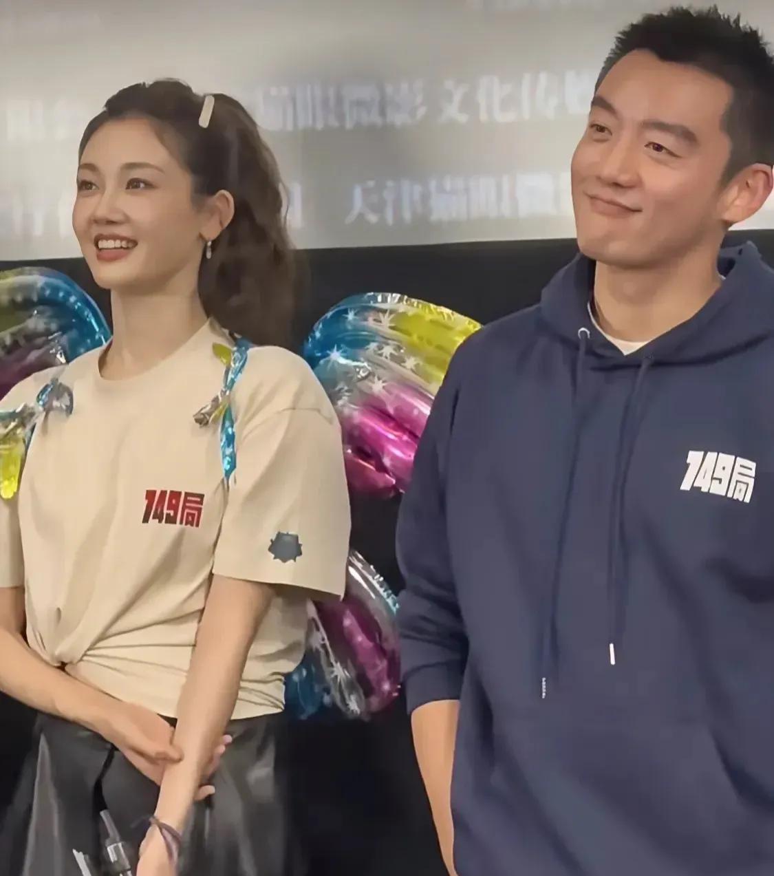 哇塞！苗苗三年时光里竟然迎来了三位小天使降临！
别人常说的“三年抱俩”，他们却以