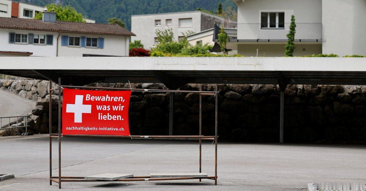 [To learn English]
Switzerland’s populat