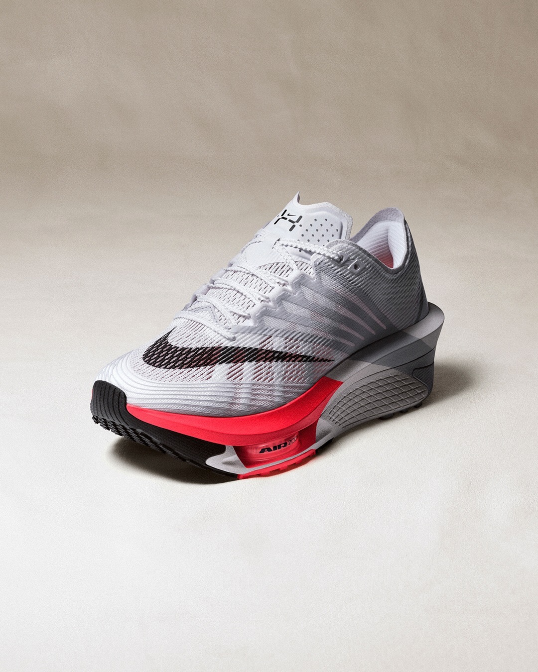 Nike 推出全新 Hybrid 训练鞋系统，包含 Hybrid Fly 与 H