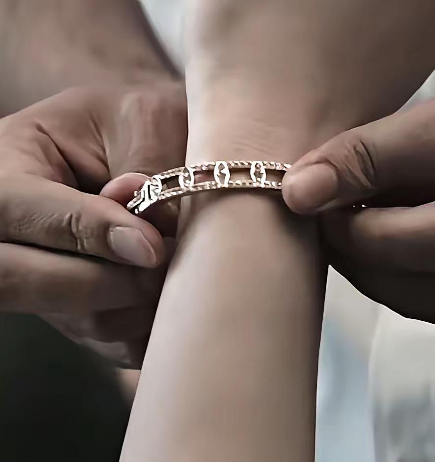 《危险关系》简蕾蕾三次止损机会全错过，给所有女人敲响警钟。

都说恋爱中的女人智