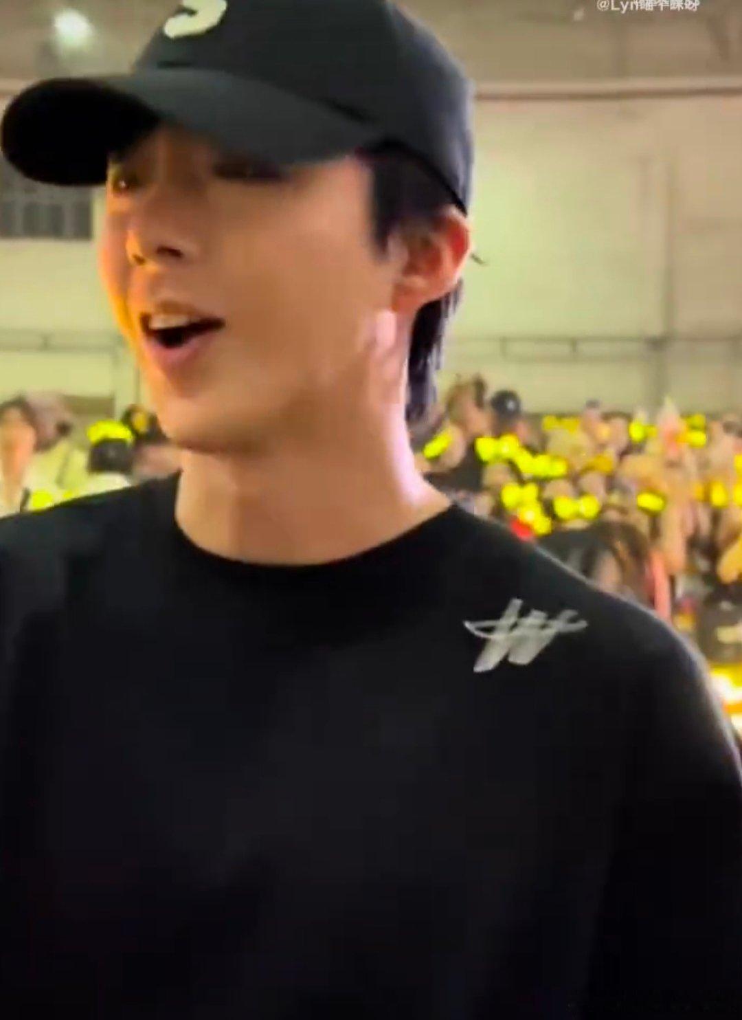 摩登兄弟刘宇宁务实天花板有歌 笑发财了家人们！刘宇宁吃席打包还有后续！《有歌》直