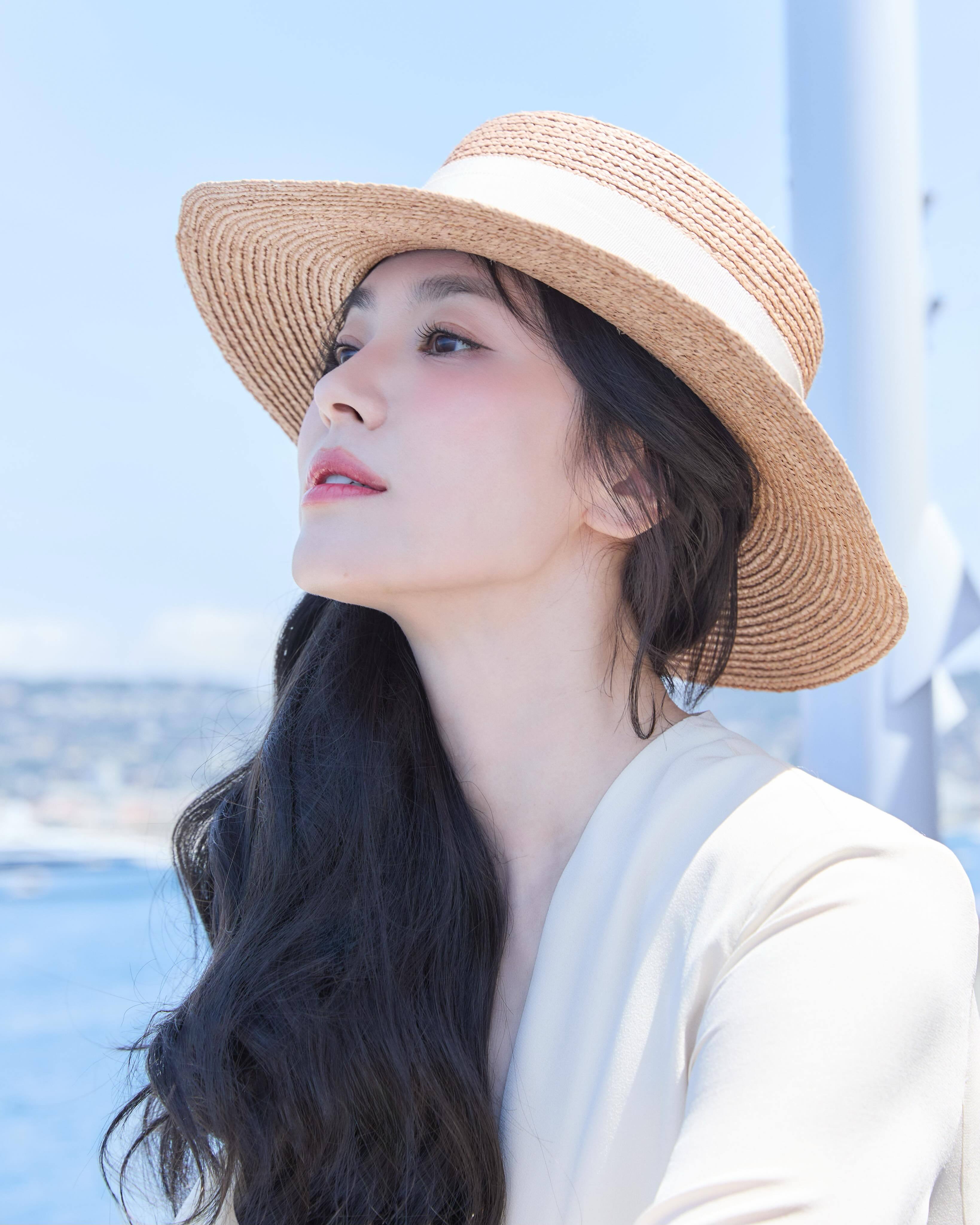 今日份更新INS的宋慧乔～ 