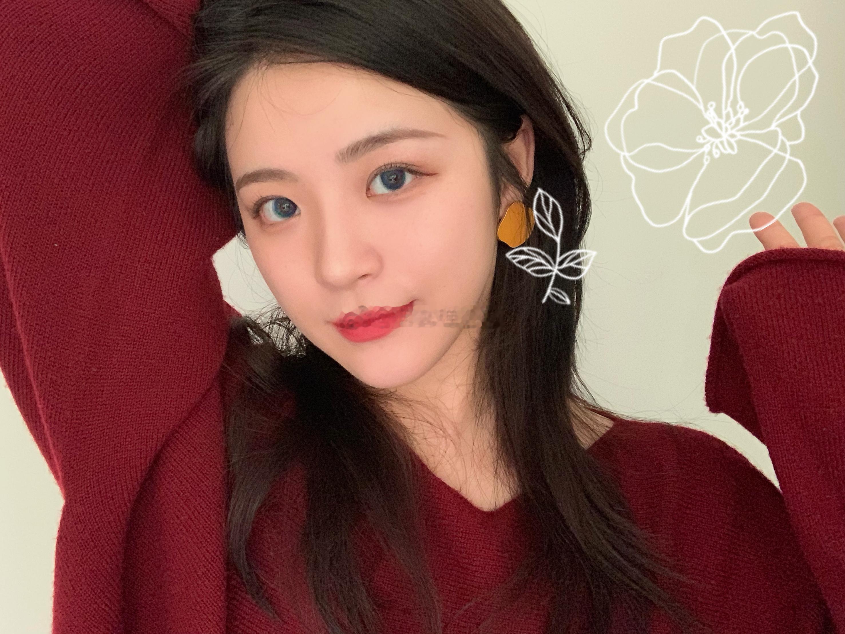 十分钟搞定的妆容🦋最近换了新粉底，cpb钻光粉底液（色号B20）很轻薄滋润，还