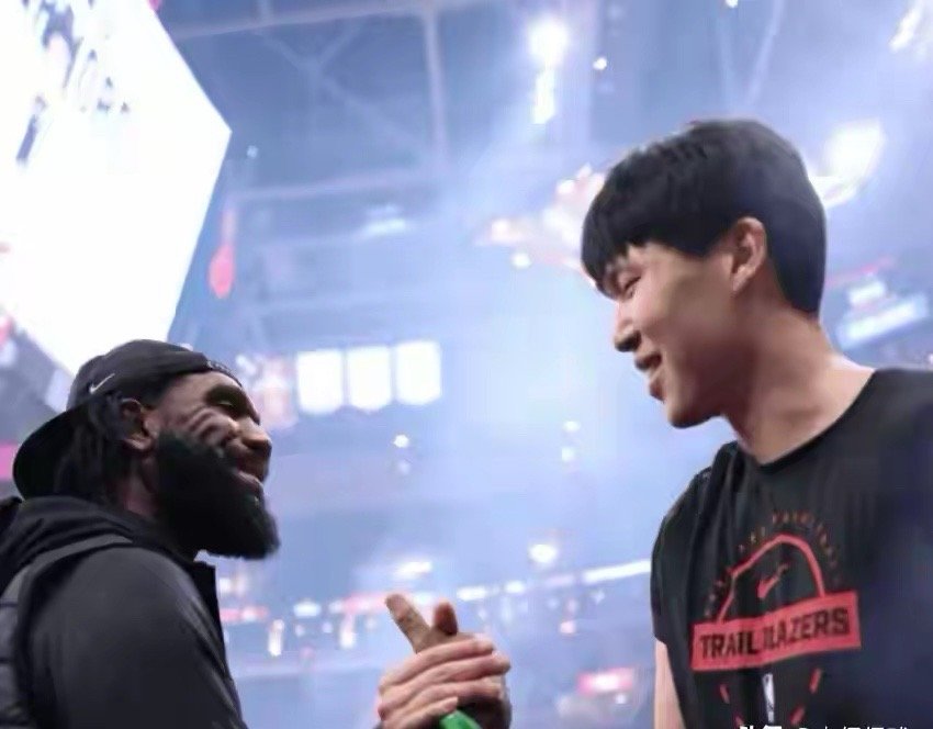 12月4日NBA常规赛，开拓者8胜13负！21.8%胜率下逆转骑士13胜9负。中