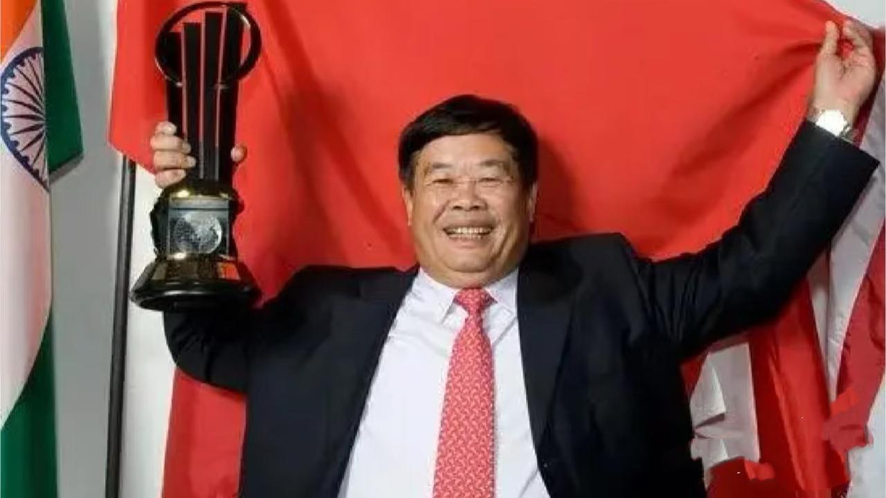 确定了！

曹德旺

极大概率不是因健康交班，80岁退休的深层考量太清醒

曹德