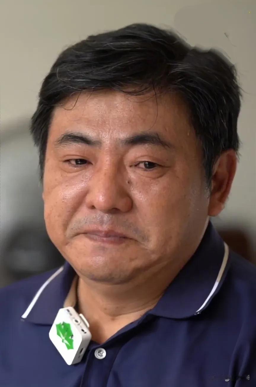 “三娃非亲生”当事人陈志显，这几天连爆猛料，直言有人开价15万让他闭嘴，不过被他