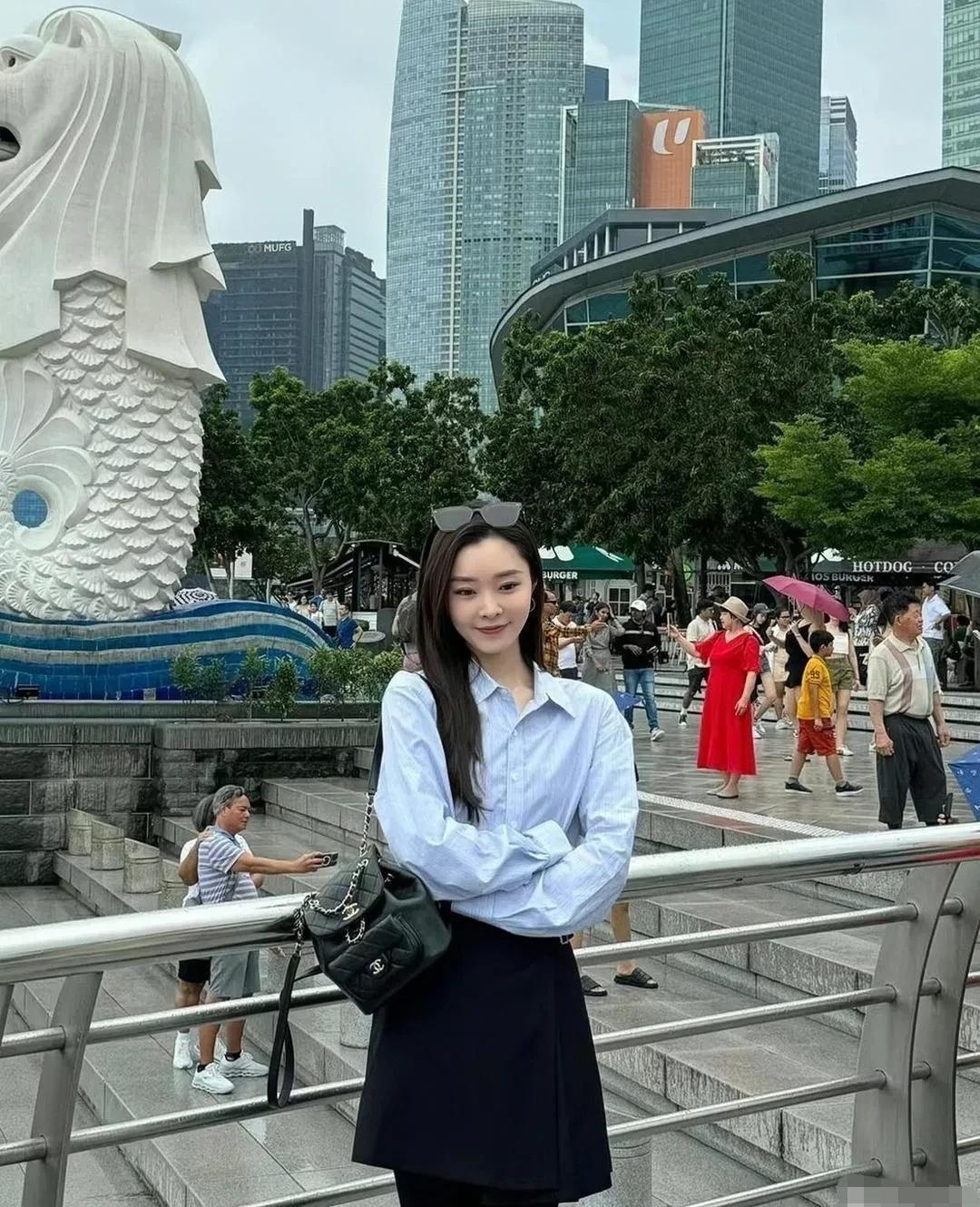 网友偶遇宋轶，真的是太好看了！ ​​​