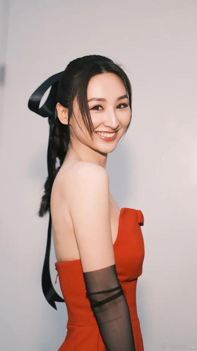 高海宁回应新闻女王2路透高海宁情绪病未完全康复 23日，透露自己《新闻女王2》的