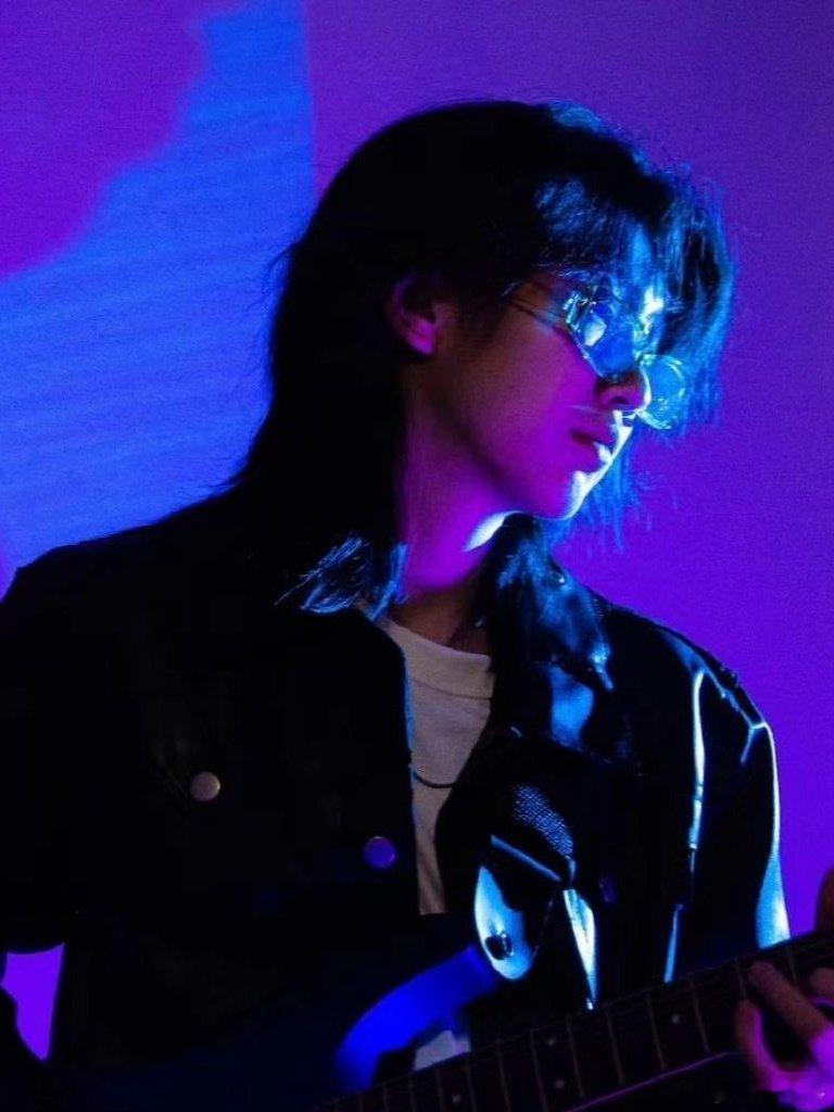 尚雯婕[超话]起猛了看到窦靖童在唱乌兰巴托的夜声鸣远扬 尚雯婕都看出来了！孟媛气