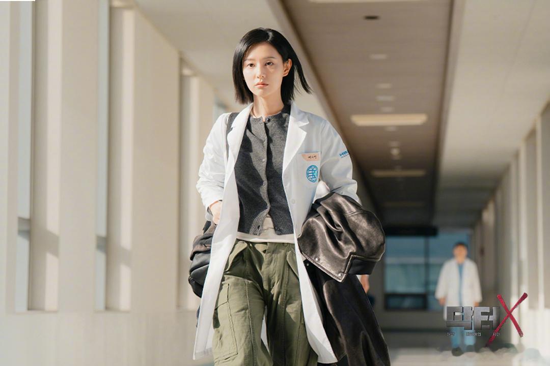 Doctor X 我们的天才外科医生也太飒了！！