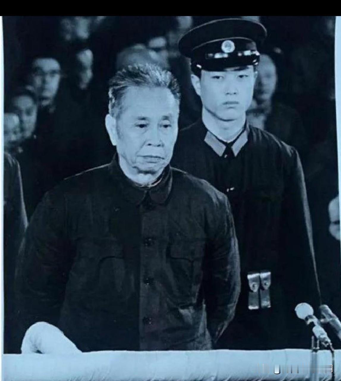 1914年4月15日出生，江西兴国，2002年8月，卒年88岁。