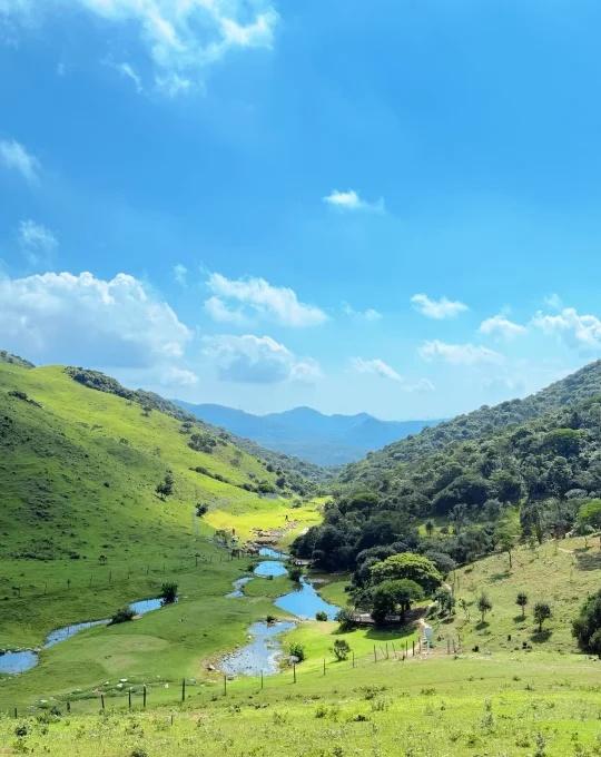 在福清，南岭大姆山⛰️
福清大学生一日游好去处：大姆山草场
出行攻略：
去：打车