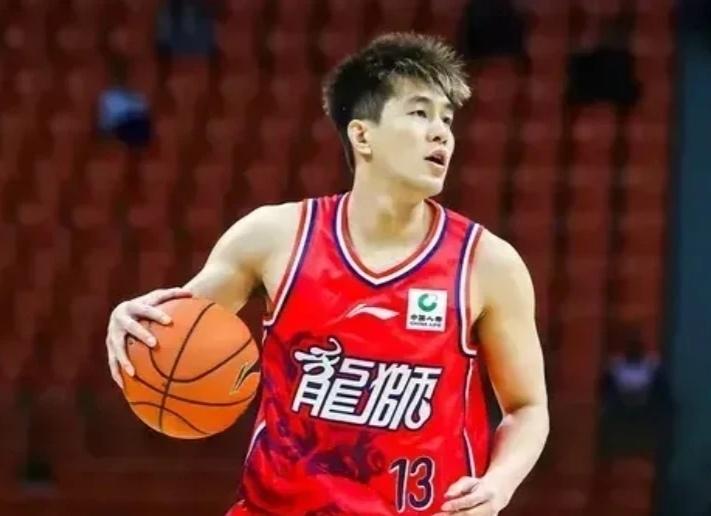 合作落幕！广州男篮官宣郭艾伦离队
 
广州男篮官方发布通告，正式确认郭艾伦与球队