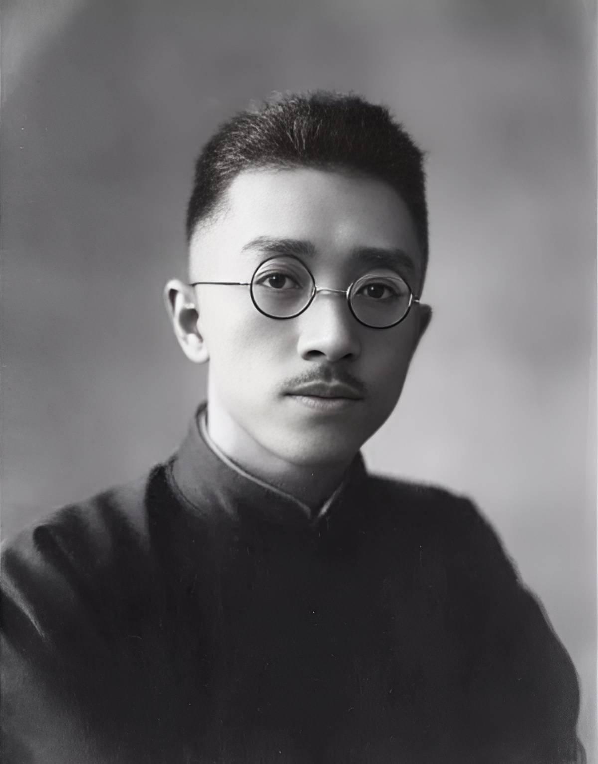 胡适离开大陆之前，做了两件事，致使毛主席对他彻底失望。胡适，作为近代中国历史绕不
