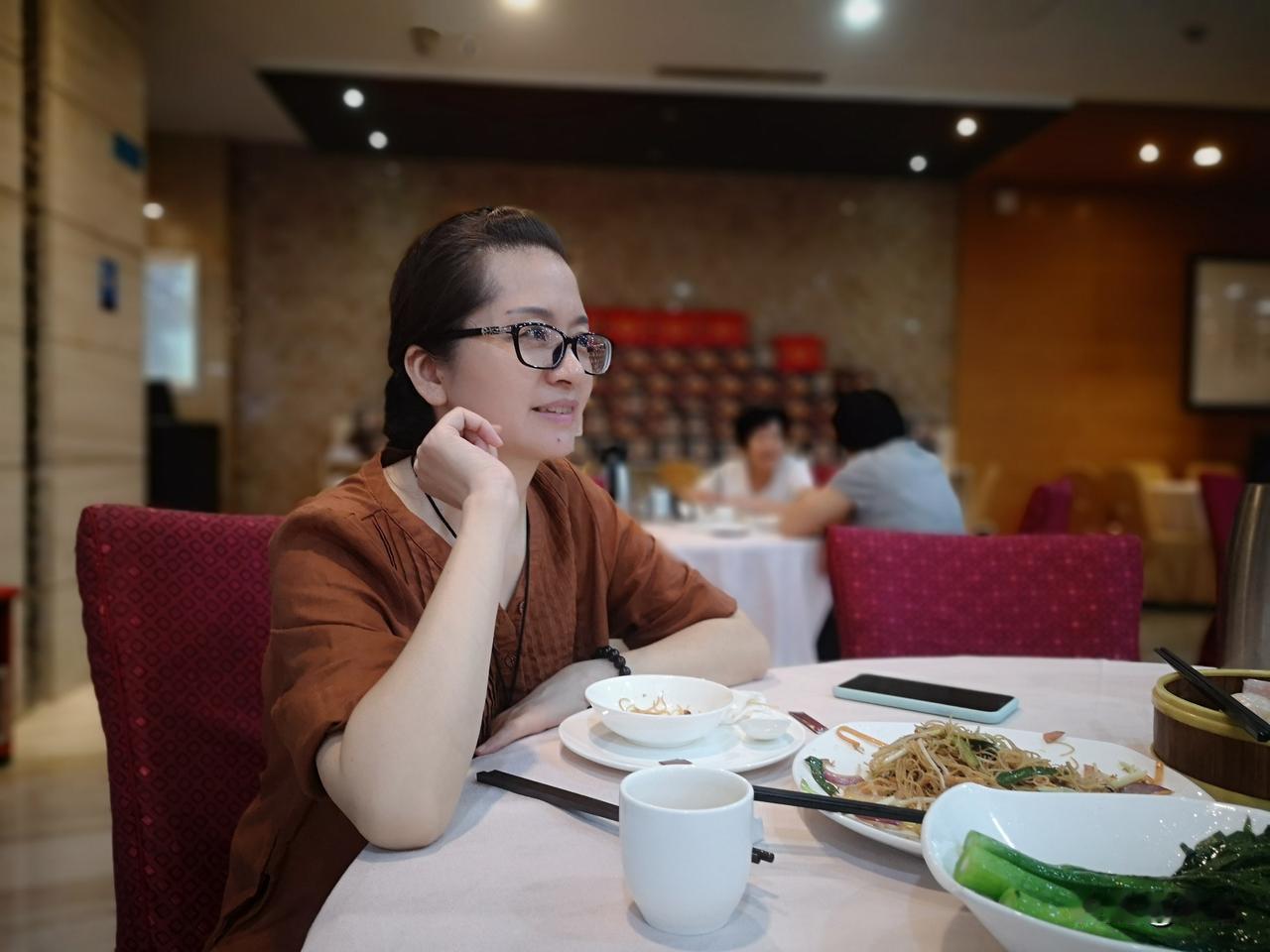 流量偏爱表象，
但文字的力量，
留给愿意沉下心来的灵魂。
——这句话我写了四年才