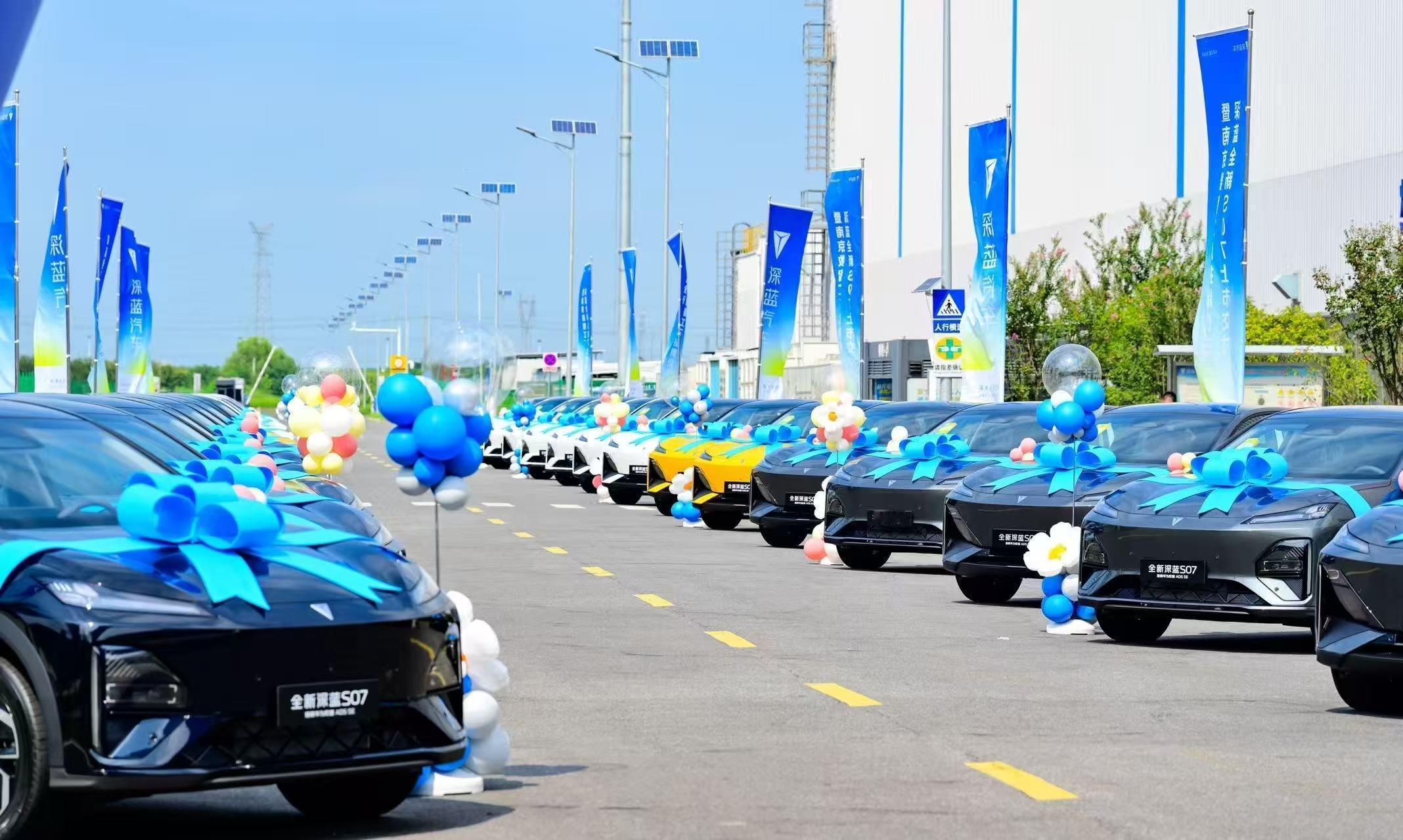 这车真的要火了！卖到全球70多个国家和地区！新一代智能豪华SUV全面升级，坐进去